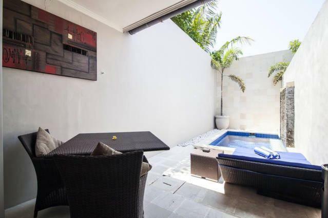 Kuta Regency One Bedroom Villa Exteriör bild